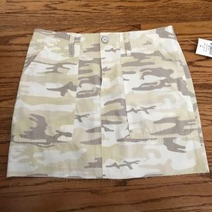 Sanctuary Camo Cotton Skirt in Neutral Camo